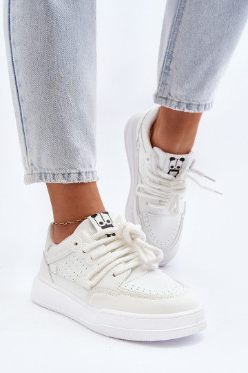 Sportieve schoenen van kunstleer witte kleur Avanalis