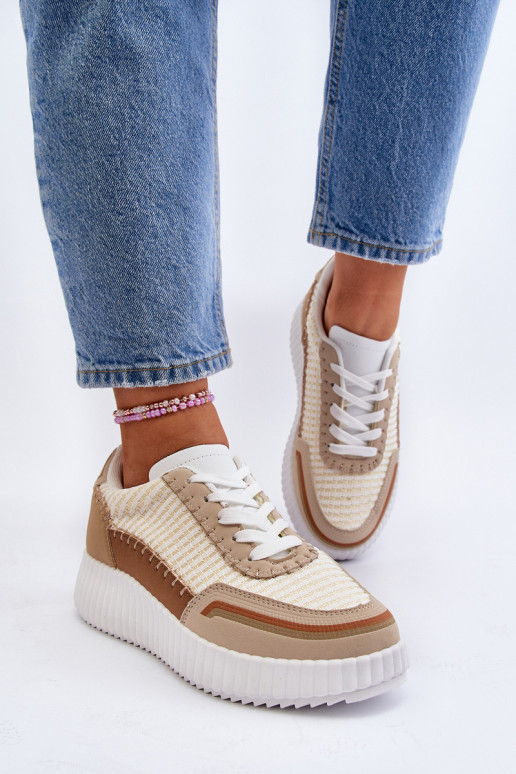 Sneakers model schoenen met een beige platform Redala