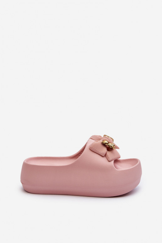 Lichte pantoffels Damespantoffels met linten in roze Salessa Lichte pantoffels Damespantoffels met linten in roze Salessa