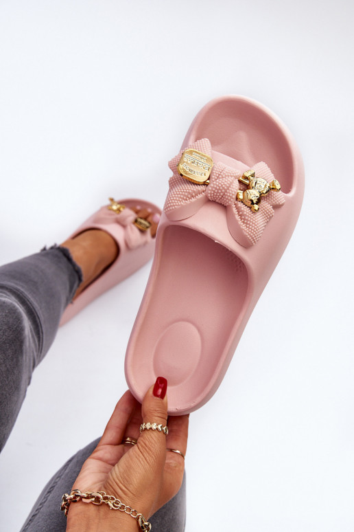 Lichte pantoffels Damespantoffels met linten in roze Salessa Lichte pantoffels Damespantoffels met linten in roze Salessa