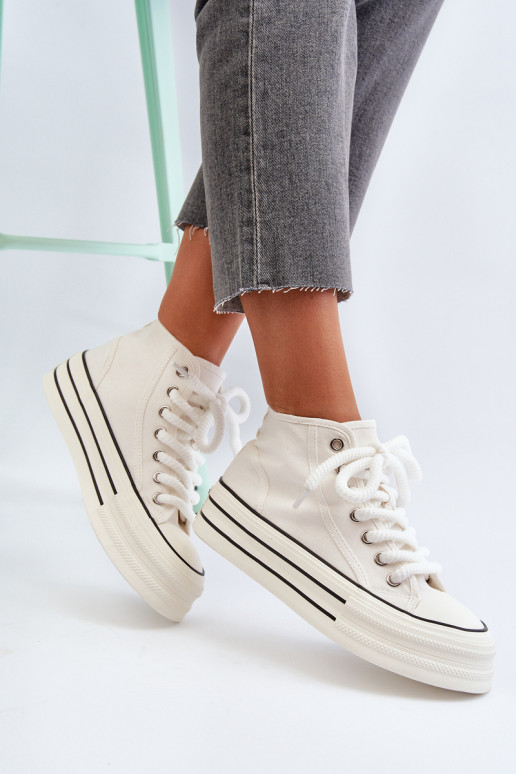 Casual schoenen met een platform in de witte kleur Aineri Casual schoenen met een platform in de witte kleur Aineri