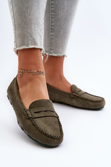 Klassiek model damesmocassins gemaakt van suède kaki kleur Glimris
