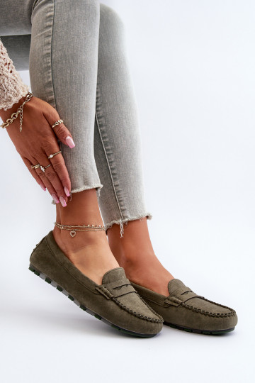 Klassiek model damesmocassins gemaakt van suède kaki kleur Glimris 2