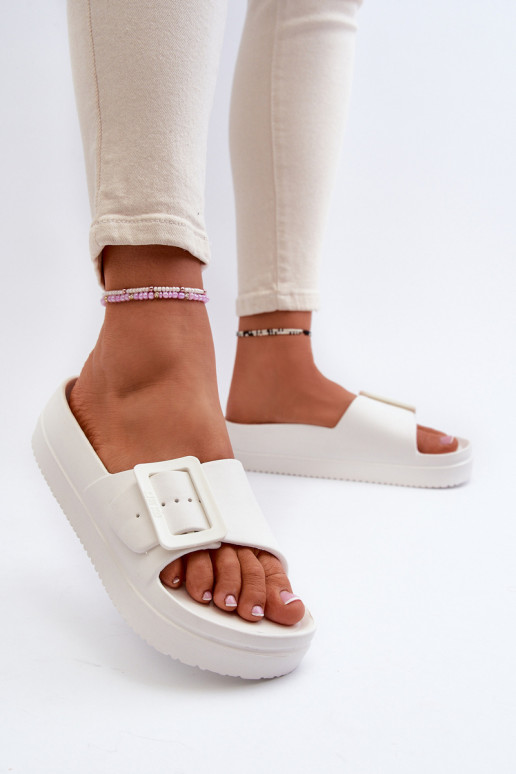 Lichte slippers met gespplatform Big Star NN274A661 witte kleur