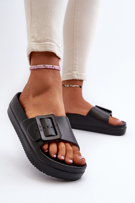 Lichte teenslippers met gespplatform Big Star NN274A662 zwart Lichte teenslippers met gespplatform Big Star NN274A662 zwart