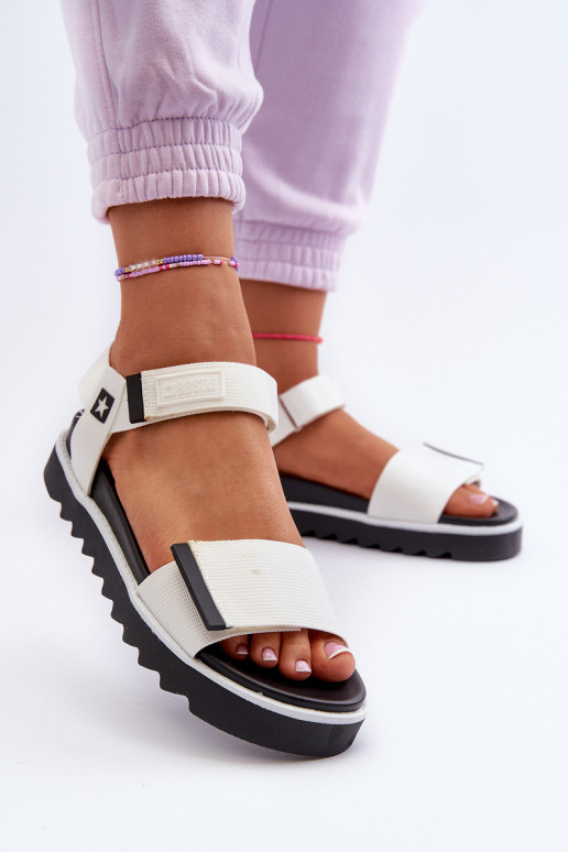 Damessandalen met platform Big Star NN274777 witte kleur