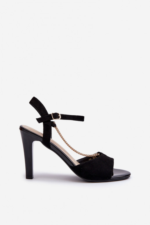 Damessandalen met dunne hak van eco-suède met kettingen Sergio Leone SK925 in zwart Damessandalen met dunne hak van eco-suède met kettingen Sergio Leone SK925 in zwart