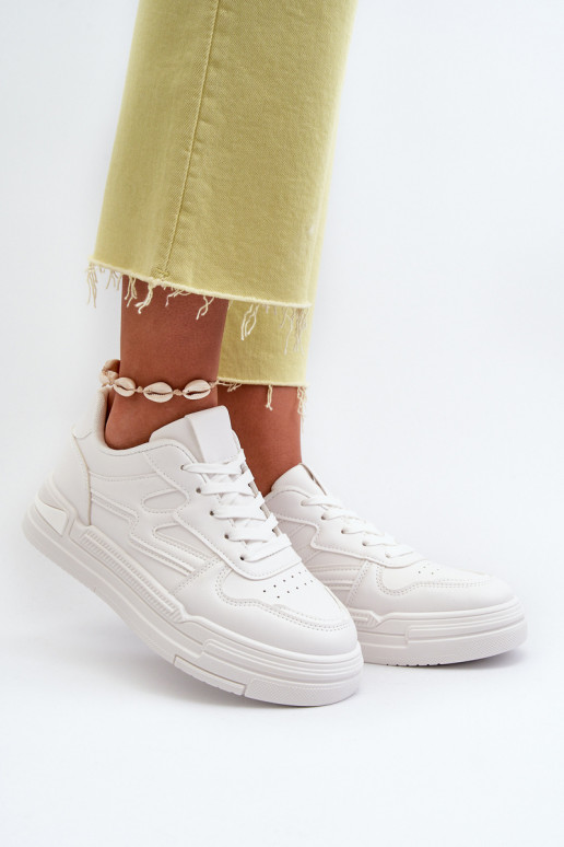 Sneakers model schoenen met een platform gemaakt van eco-leer in de witte kleur Lynnette Sneakers model schoenen met een platform gemaakt van eco-leer in de witte kleur Lynnette