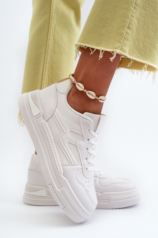 Sneakers model schoenen met een platform gemaakt van eco-leer in de witte kleur Lynnette Sneakers model schoenen met een platform gemaakt van eco-leer in de witte kleur Lynnette