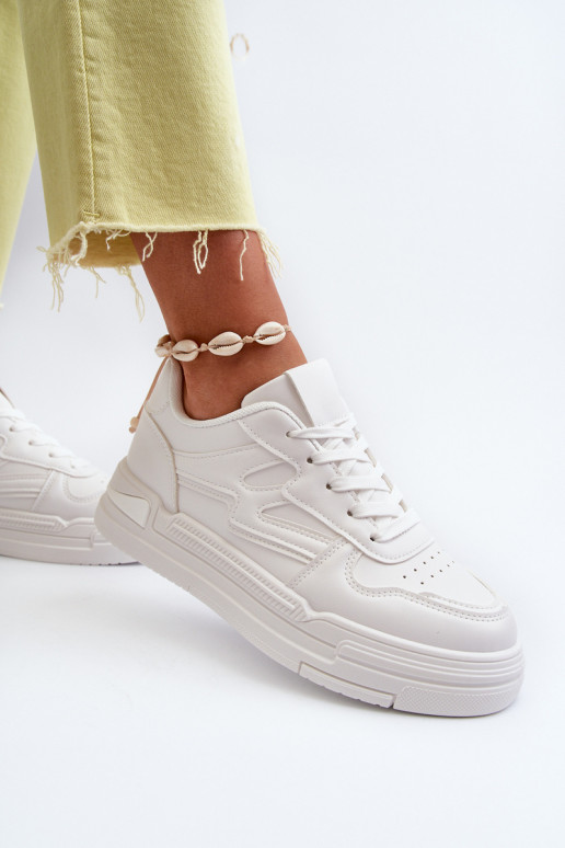 Sneakers model schoenen met een platform gemaakt van eco-leer in de witte kleur Lynnette Sneakers model schoenen met een platform gemaakt van eco-leer in de witte kleur Lynnette