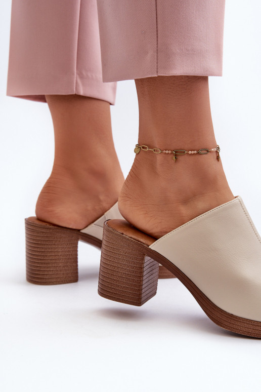 Elegante stijl Damespantoffels met hakken beige kleur Varnila Elegante stijl Damespantoffels met hakken beige kleur Varnila