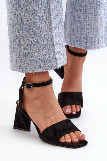 Damessandalen met hoge hak, gemaakt van Eco Suede Black Upttima