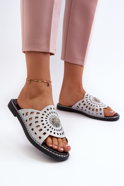 met glans Damespantoffels met brede hakken met ornamenten zilverkleur Ebirena