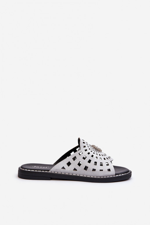 met glans Damespantoffels met brede hakken met ornamenten zilverkleur Ebirena