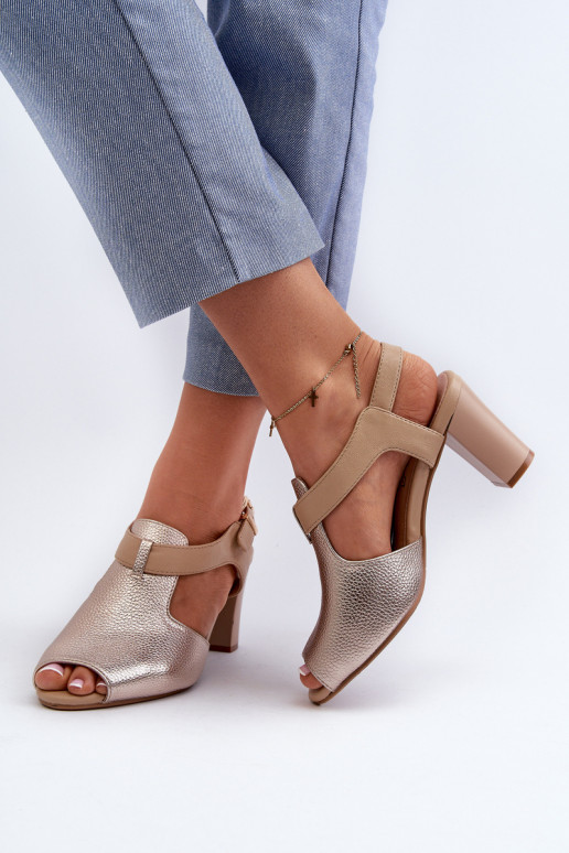 Damessandalen met hoge hak gemaakt van eco-leer in de goudkleur Queenmarie Damessandalen met hoge hak gemaakt van eco-leer in de goudkleur Queenmarie