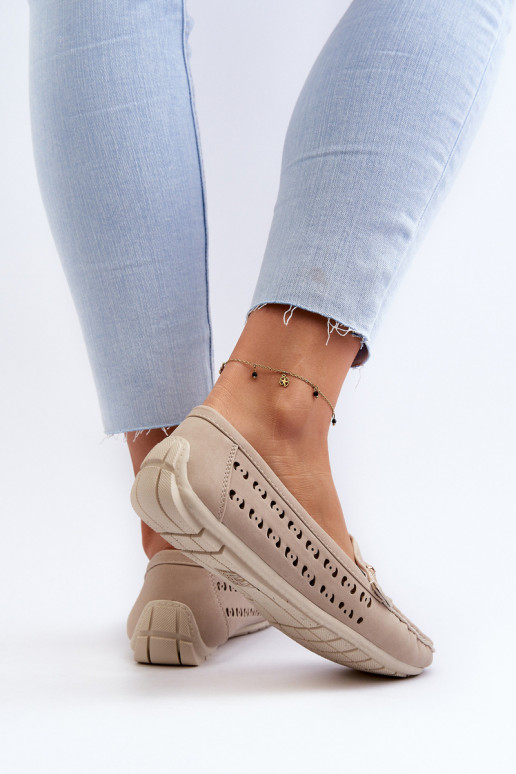 opengewerkte damesmocassins met versieringen in beige Kaydance