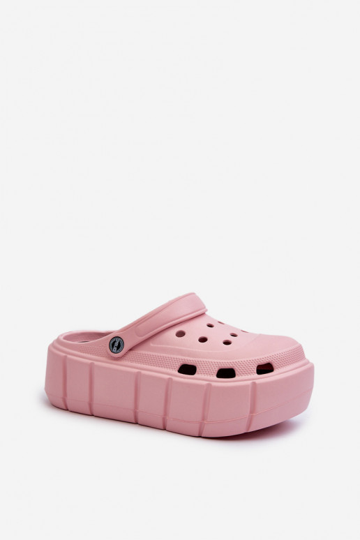 Lichte pantoffels Damespantoffels met plateau in de roze kleur Itubia