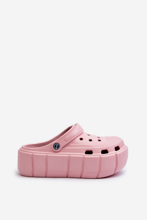 Lichte pantoffels Damespantoffels met plateau in de roze kleur Itubia