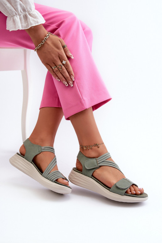 Comfortabele sandalen met zelfklevende sluitingen in groene kleur Eladora