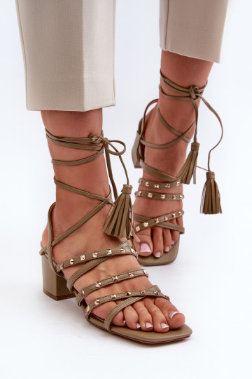 Ozdobione vetersandalen met lage hak in groene Chrisele