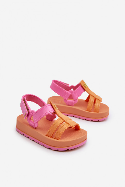Kindersandalen met zelfklevende sluitingen LL385026 oranje kleur