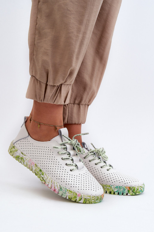 Sznurowe schoenen in witte Farnalea Sznurowe schoenen in witte Farnalea