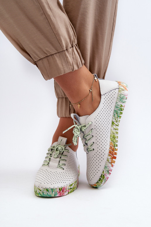 Sznurowe schoenen in witte Farnalea Sznurowe schoenen in witte Farnalea