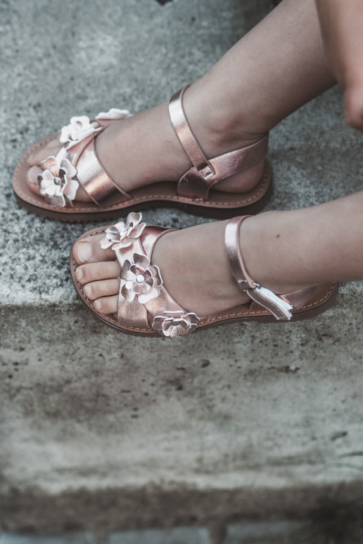 Sandalen Kinder Ozdobione met bloemmotieven met zelfklevende sluitingen roze Fagossa