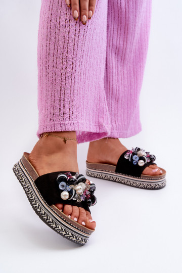 Damesslippers met plateau met mooie details Kleur S.Barski HY077 zwart