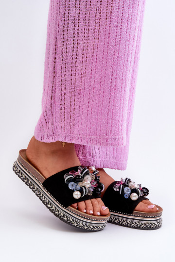 Damesslippers met plateau met mooie details Kleur S.Barski HY077 zwart 2