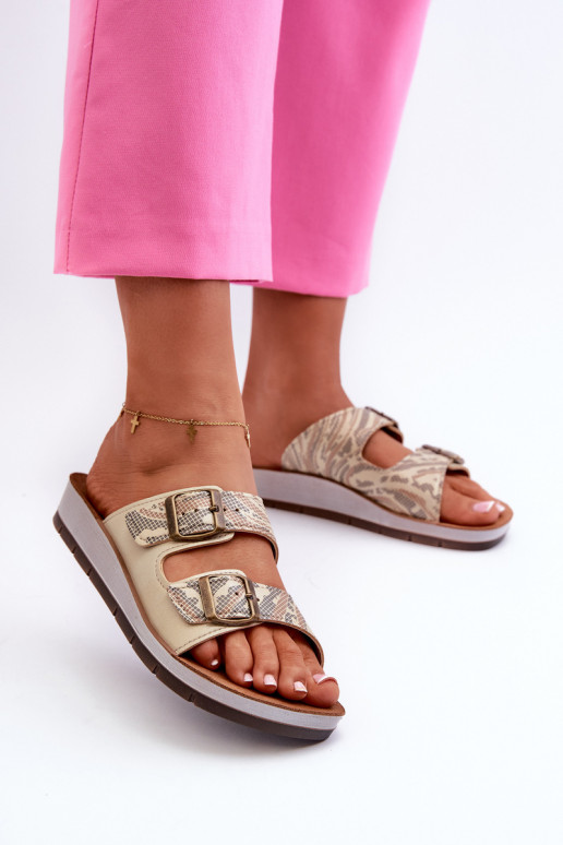 Comfortabele damesslippers met gespen Inblu CP000045 goudkleur