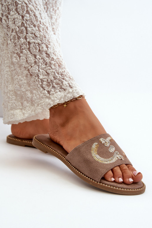 Platte damesslippers met glanzende schubben S.Barski KV27-052 bruine kleur