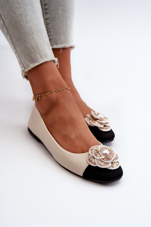 Ballerina's Dames Eco-leer met sierlijke Detalem beige Divinella