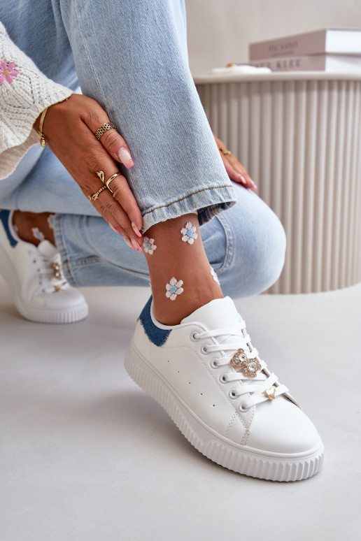 sneakers met platte zolen gemaakt van eco-leer Z Pryznakami Wit-blauwe kleur Cillione sneakers met platte zolen gemaakt van eco-leer Z Pryznakami Wit-blauwe kleur Cillione