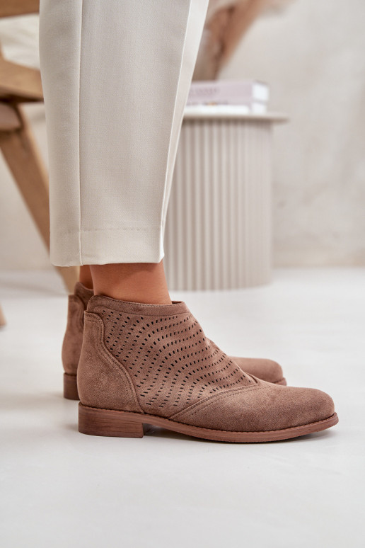 Dameslaarzen met brede hakken met opengewerkte elementen bruine kleur S.Barski HY42-076