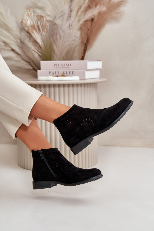 Dameslaarzen met brede hakken met opengewerkte elementen zwarte kleur S.Barski HY42-076