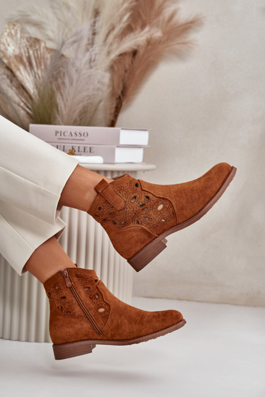 Dameslaarzen met opengewerkte elementen To the Castle bruine kleur S.Barski HY42-081 Dameslaarzen met opengewerkte elementen To the Castle bruine kleur S.Barski HY42-081