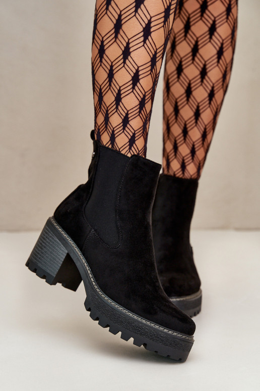Dameslaarzen verwarmd met hakken gemaakt van eco-suède in de zwarte kleur Irissinae