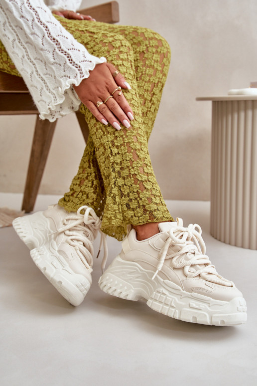 Sneakers model schoenen Dames met modieuze massieve zolen in ivoorkleur Nevela Sneakers model schoenen Dames met modieuze massieve zolen in ivoorkleur Nevela