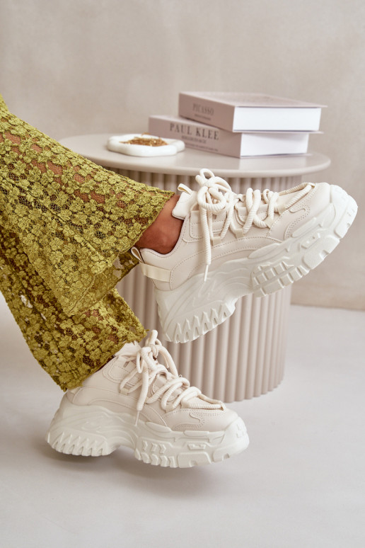 Sneakers model schoenen Dames met modieuze massieve zolen in ivoorkleur Nevela Sneakers model schoenen Dames met modieuze massieve zolen in ivoorkleur Nevela
