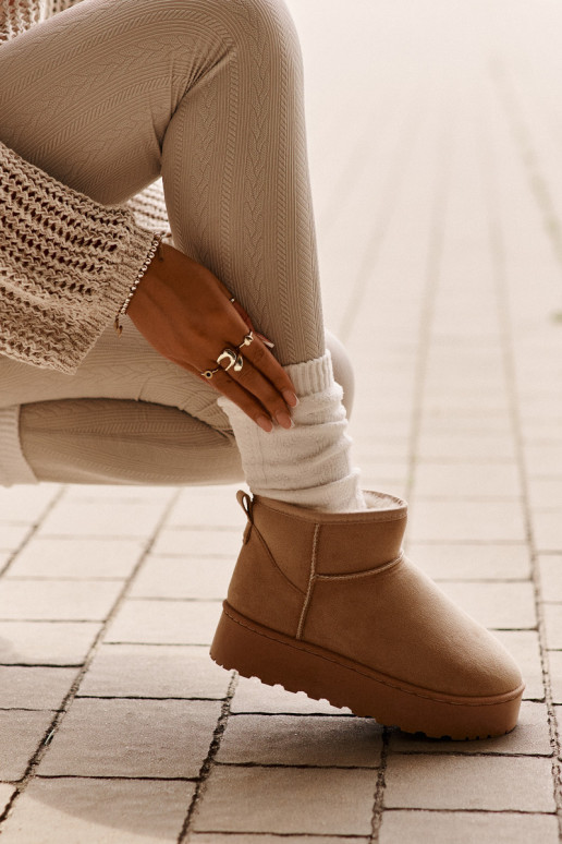 snowboots Dames met een platform om te verwarmen met bont aan de binnenkant beige kleur Xamella snowboots Dames met een platform om te verwarmen met bont aan de binnenkant beige kleur Xamella
