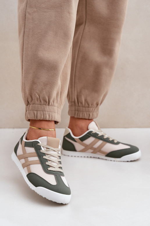 Laag Sneakers Vrijetijdsschoenen beige-groene kleur Eezore