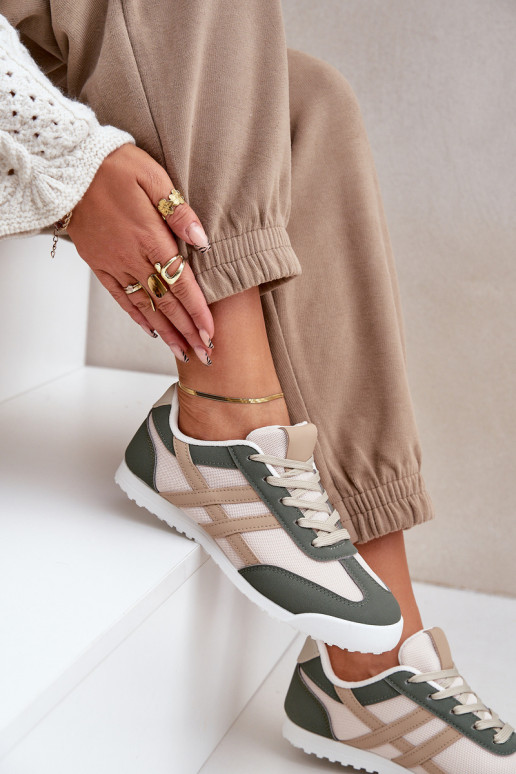 Laag Sneakers Vrijetijdsschoenen beige-groene kleur Eezore