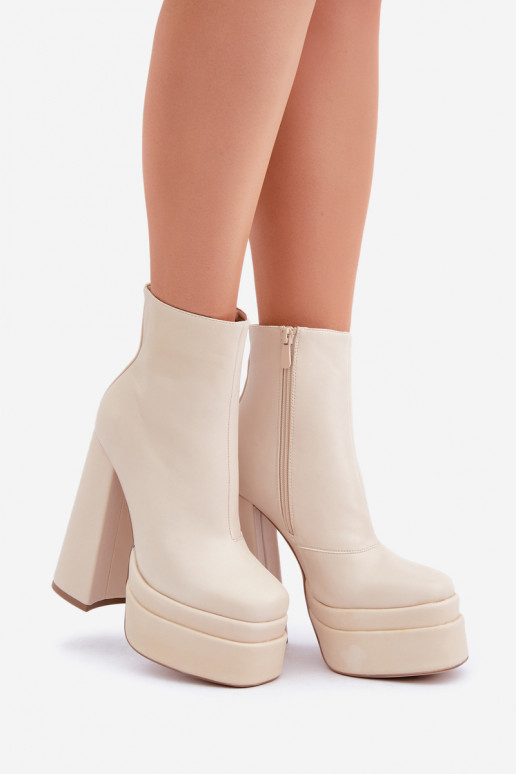 Laarzen met platform I Op opInarmen ivoor Selahra