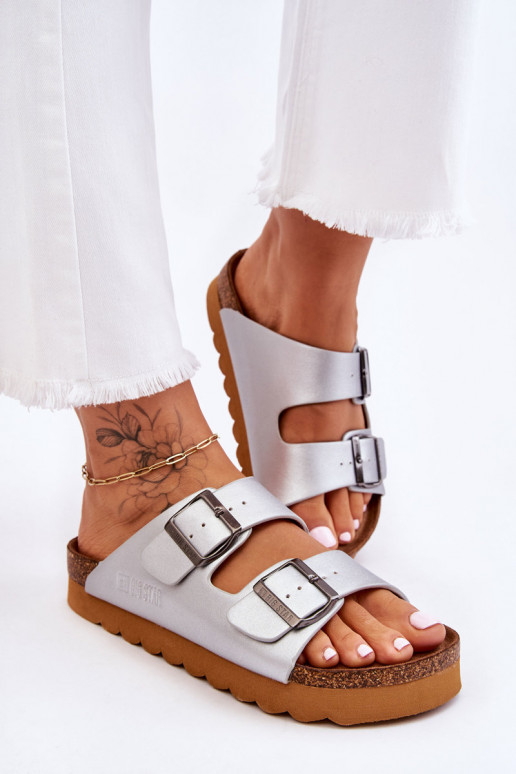 Het klassieke model Dames Slippers Big Star LL274476 zilvere kleur Het klassieke model Dames Slippers Big Star LL274476 zilvere kleur