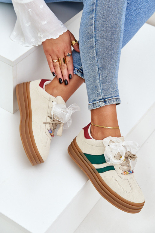 Sneakers model schoenen Dames Z Przypinkami beige Jariana Sneakers model schoenen Dames Z Przypinkami beige Jariana