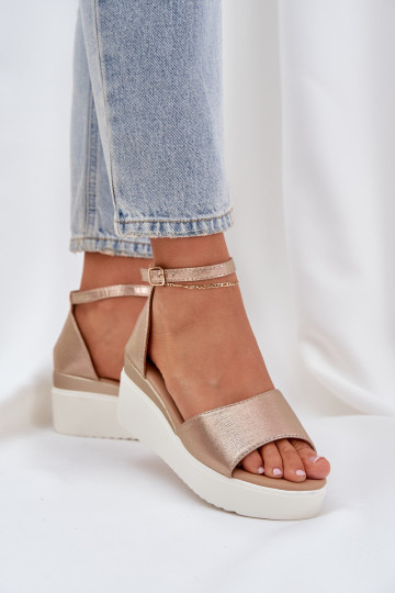 LichtgeInicht sandalen met platform I Delicaatm Koturnie gouden kleur Gillifia