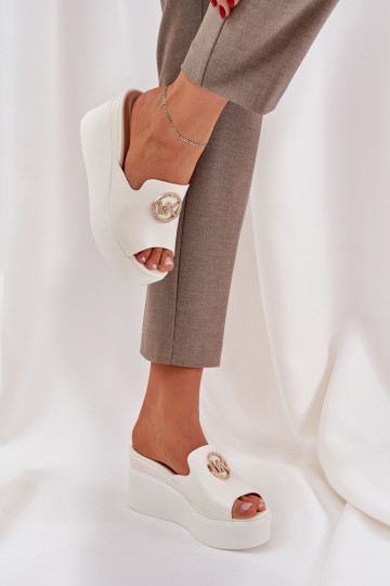 Slippers met platform I Koturnie met ornamenten Initte kleur Opnessia