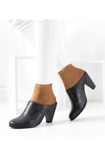 Sorte Plotkin-hælede muldyr