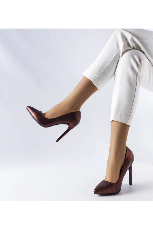 Røde skinnende hæle Sébastopol